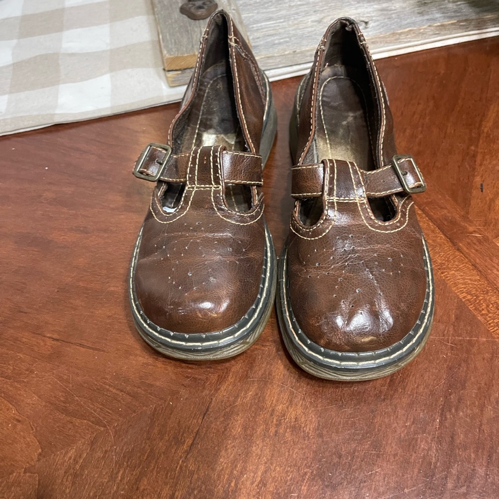Airwalk Brown Leather Mary Jane Loafers with Buckle - Picture 2 of 10